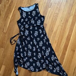 VENUS Elegant Black and Beige Floral Dress